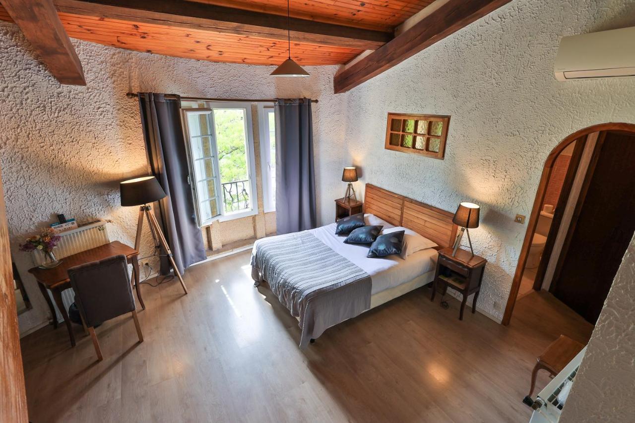 Logis Hotel Castel Mouisson Barbentane Exterior photo